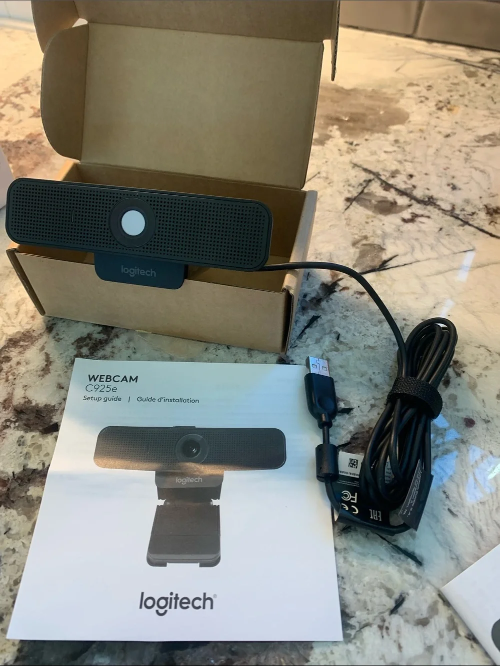 Logitech C925e Webcam - Black / Silver Accents